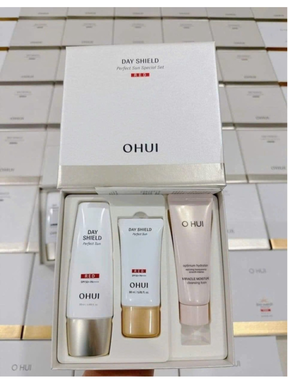 O HUI OHUI Day Shield Perfect Sun RED Special Set SPF50+ / PA++++